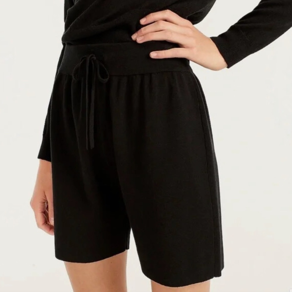✨ J.Crew Silk-Blend Drawstring Sweater Shorts - Black - L 🖤